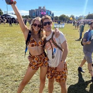 Her pony Margaux bra shorts and scrunchie